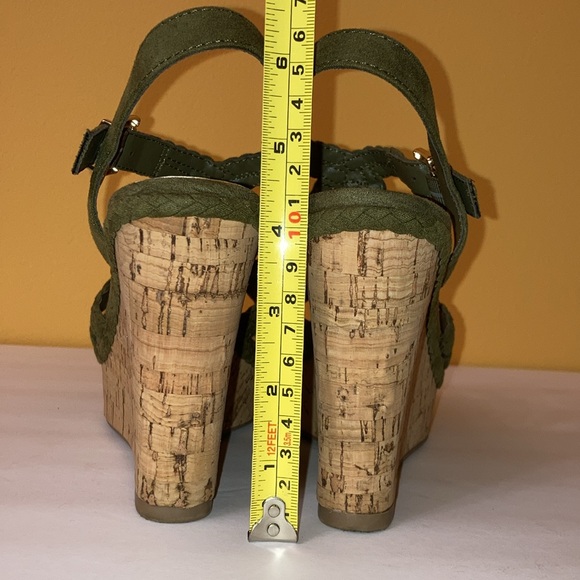 Voyager Wedge Fern Green Fergalicious - Picture 4 of 5